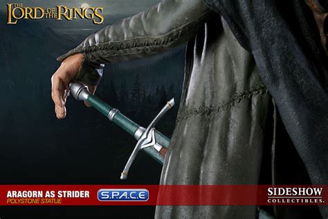 Aragorn As Strider Statue The Lord Of The Rings Space Space