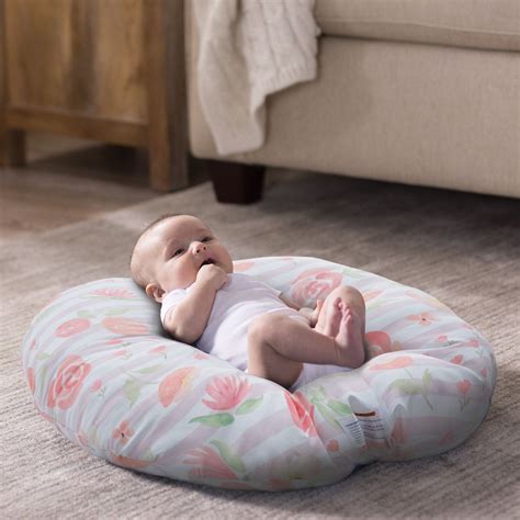 Newborn Lounger With Images Boppy Newborn Lounger Newborn Lounger