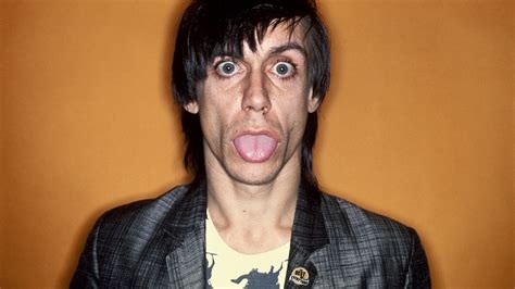 Iggy pop — nightclubbing 04:13. Iggy Pop solta mais uma faixa do álbum "Zombie Birdhouse ...