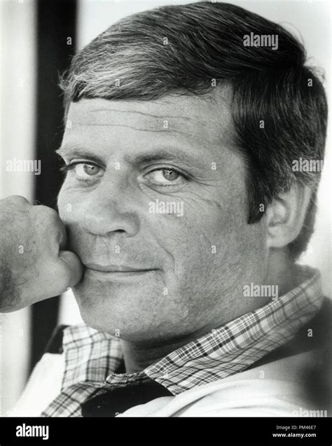 Oliver Reed Hi Res Stock Photography And Images Alamy