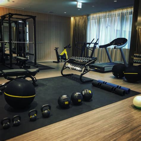 Homerenovationcompanies Gym Room At Home Home Gym Design Home Gym