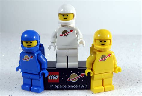 Lego Classic Space Minifigures In Space Since 1978 By Bootoyz