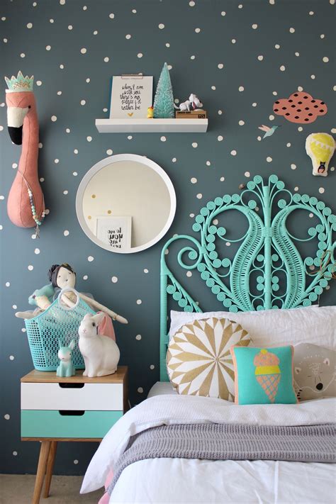 These fun kids' room ideas show that any space has the potential to transform thanks to cheap decor, furnishings, paint, and creativity. Vintage Kids Rooms - children's decor and interior design ...