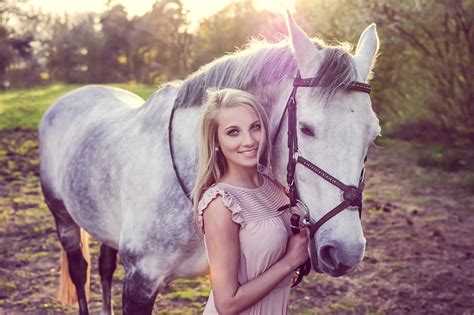 Bilder Von Pferde Blond Mädchen Lisette Lubbers Weiß Mädchens Tiere