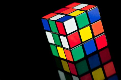 Unbelievable Video Of Worlds Largest Rubiks Cube Goes Viral Online