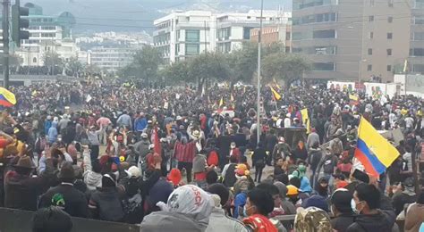 El Comercio On Twitter Quito La Movilización Indígena Llegó A La Calle Yaguachi Afuera De