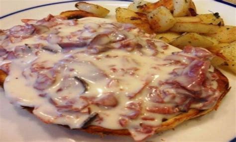 Creamed Chipped Beef On Toast A Nostalgic Comfort Food Delight Delic Recipes