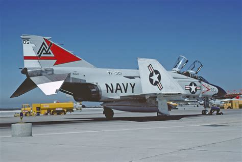 F 4n Phantom 150415 Of Vf 301 Nd 105 This F 4n Of Fighter Flickr
