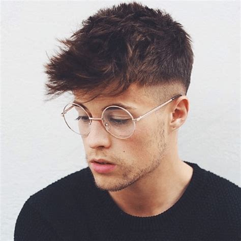 Top Ideal Hairstyles For Men With Glasses Hairstylecamp