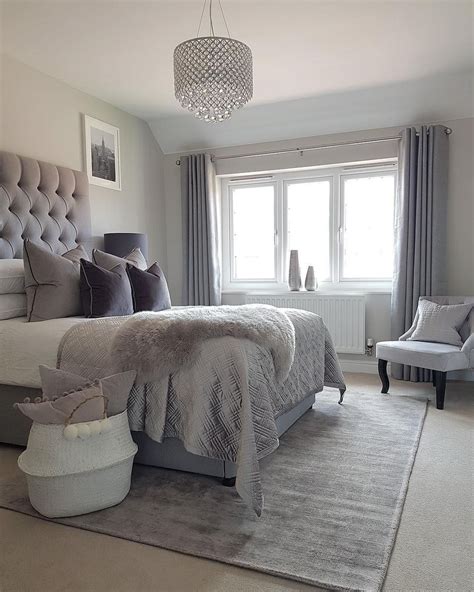 If you have high ceilings and/or large windows that will allow in plenty of light, you can dare to paint the walls with a dark blue, and add modern accent tones of pale. 44 Stunning Grey Bedroom Decor Ideas | Grey bedroom decor ...