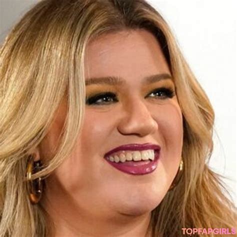 Kelly Clarkson Nude OnlyFans Leaked Photo 6 TopFapGirls