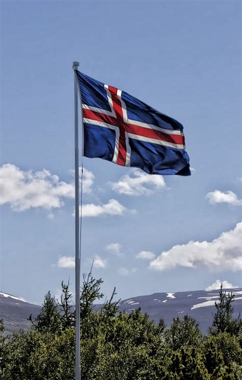The Story Of The Icelandic Flag Guide To Iceland