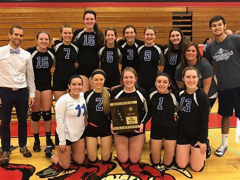 The Varsity Girls Volleyball Team Serves Up A Fantastic Season Clarion