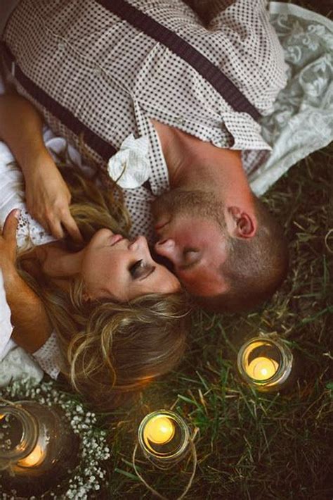30 Romantic Beach Engagement Photo Shoot Ideas Page 3 Of 3 Deer