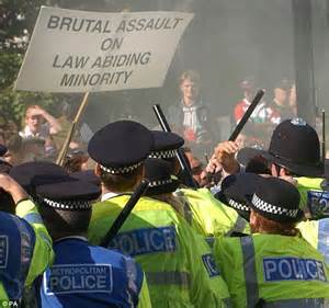 Uk Police See 3000 Officers Investigated For Alleged Brutality Daily