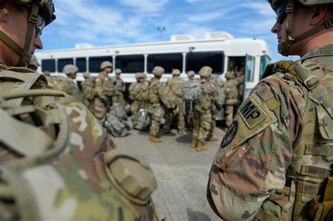 Texas Enviará Más Soldados De La Guardia Nacional De Eua A La Frontera