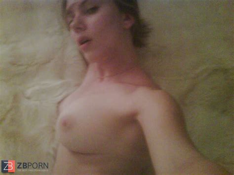Scarlett Johansson Real Leaked Pics Such A Beauty She Is