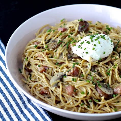 I read through the ingredients and as soon as i saw bacon, i knew i it doesn't look like much, but there is so much flavor in this dish. Dining with the Doc: Spaghetti Carbonara with Cremini ...