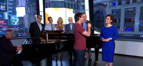 Watch The Original Singing Voices Of ‘aladdin Perform A Whole New