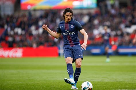 Check this player last stats: Cavani prolonge au PSG jusqu'en 2020 | www.cnews.fr