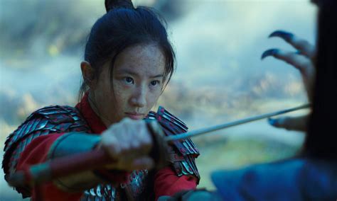 Acţiunea filmului va merge pe urmele lui hua mulan, fiica unui bătrân luptător, care se deghizează în bărbat şi îi ia locul tatălui său în armată. Disney Takes 'Mulan' Off Release Calendar, Pushes 'Avatar ...