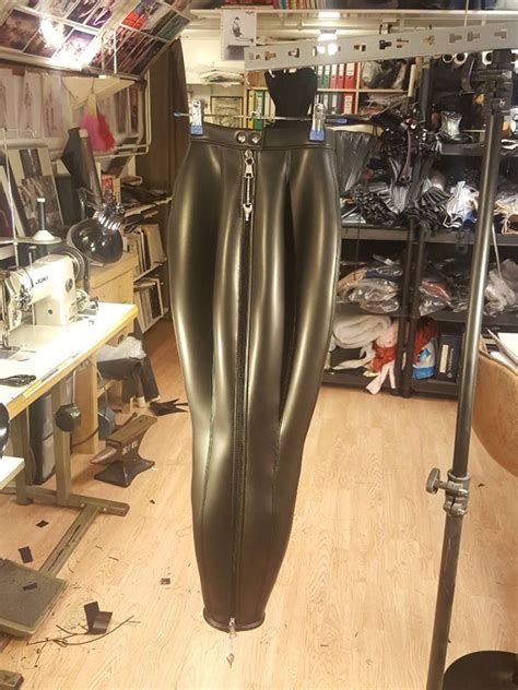 Pin Auf Best Latex Rubber Dresses