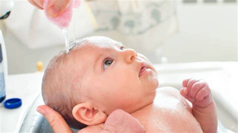 My 7 month old swallowed a little bit of aveeno baby bath treatment. 5 must-read tips for keeping baby safe during bath time