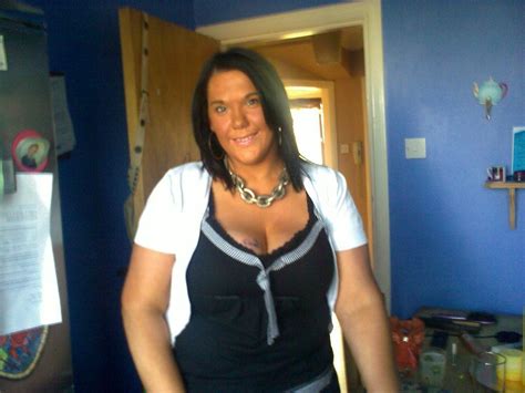 italianbelle lonely wife in glasgow 31 bored looking for sex glasgow lonely wife for sex in