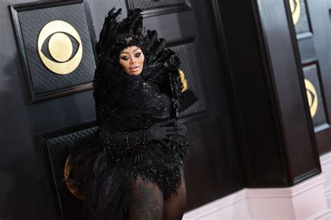 Blac Chyna Gets Dramatic In Feathered Bodysuit At Grammy Awards 023 Footwear News