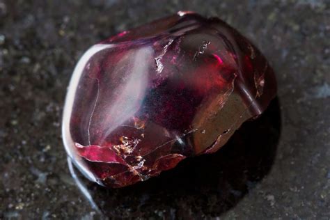 Garnet Meaning Properties And Benefits You Should Know