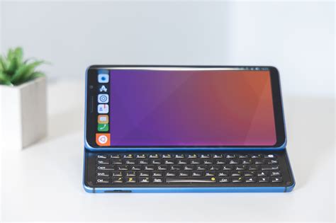 Fxtecs New Pro1 X Keyboard Slider Is The First Phone To Ship With