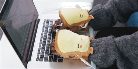 These Toast Handwarmers Will Be A Lifesaver In Any