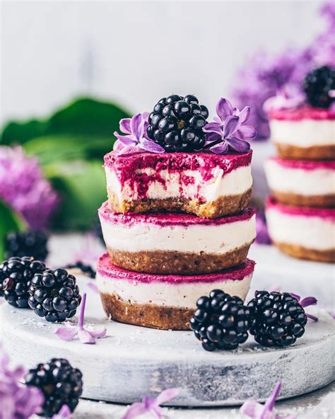 Bianca Zapatka Vegan Food On Instagram “no Bake Mini Blackberry Cheesecakes 😍 Theyr Raw
