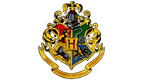 Escudo Hogwarts En Color Fondo Negro Para Imprimir En Grande