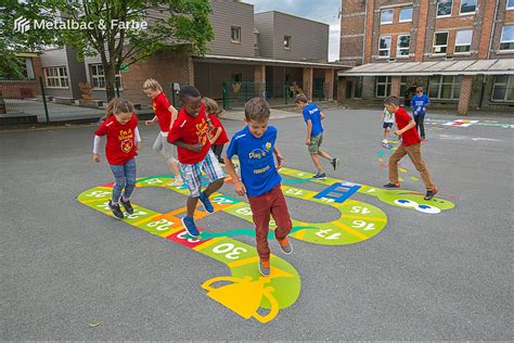 Se invitará a los chicos a realizar un juego, en donde uno de ellos haga de mancha desarrollo: Pinta tu patio para jugar 50 Nuevos y divertidos Juegos ...