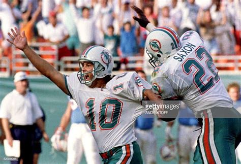 Days Of Dolphins Past Top Five Dolphins Moments Vs Tennessee Titans