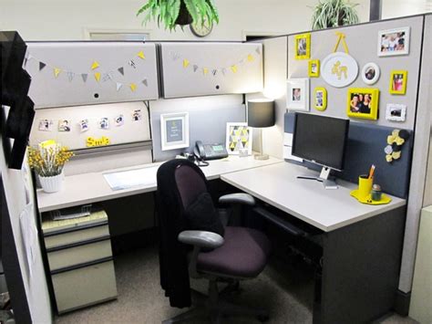 1000 Ideas About Office Cubicle Decorations On Pinterest Office