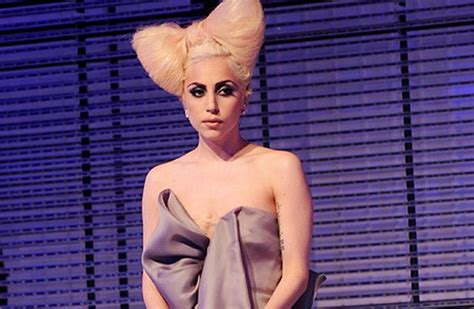 Lady Gaga Admits Shes Bisexual Mirror Online