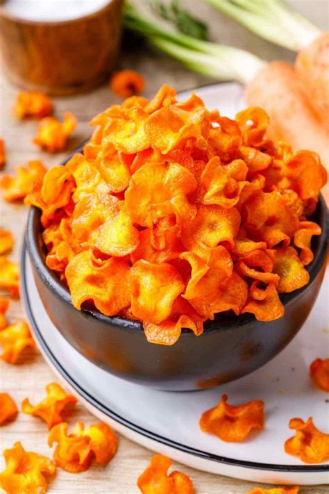 I love this recipe because it is delicious, it is one of the funniest easy desserts and to prepare it you only need carrots. Oven Baked Sweet and Salty Roasted Carrot Chips - Healthy ...