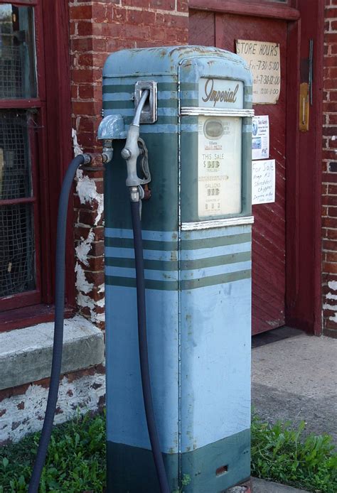 Pin On VINTAGE GAS PUMPS STATIONS ECT