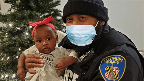 Holiday Miracle Baltimore Police Officer Saves Life Of Choking Baby