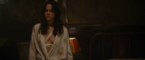 Nackte Michelle Rodriguez In The Assignment