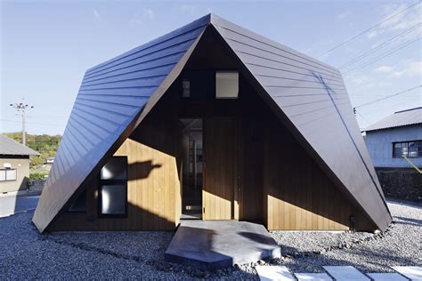 Origami House Home With An Origami Like Roof Wowow Home Magazine