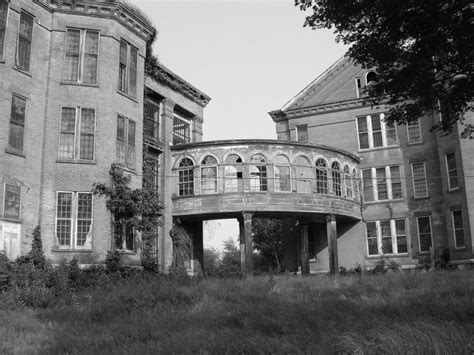 A Look At The Taunton State Hospital Spooky Southcoast
