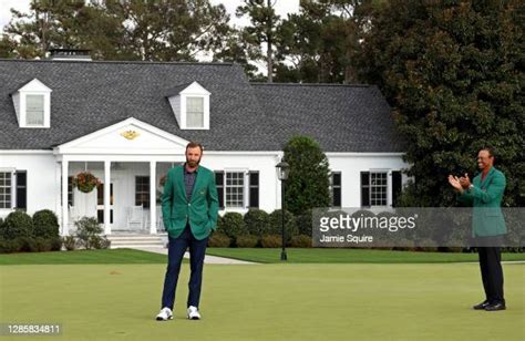Dustin Johnson Tiger Woods Photos And Premium High Res Pictures Getty