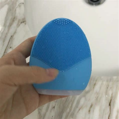 sonic silicone facial cleansing brush and massager vibrating face cleanser waterproof facial