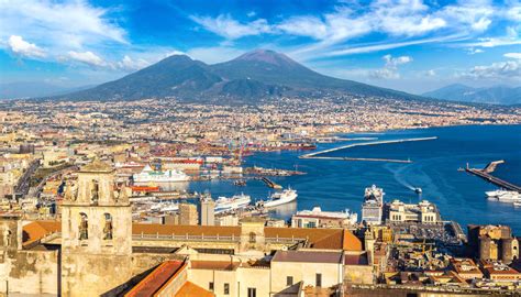 Napoli A Piedi Tour Per Scoprire La Città