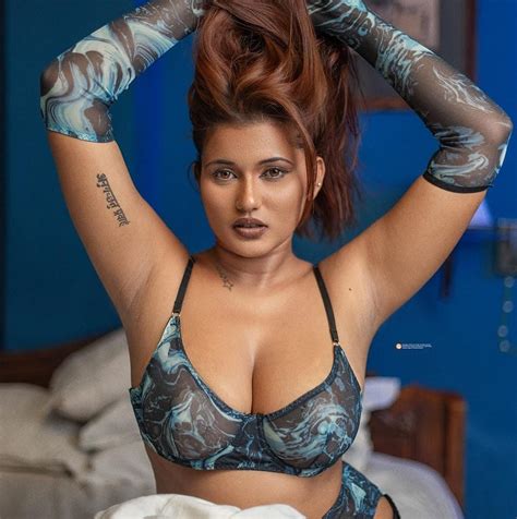 Hot Modelz And Actress Gallery