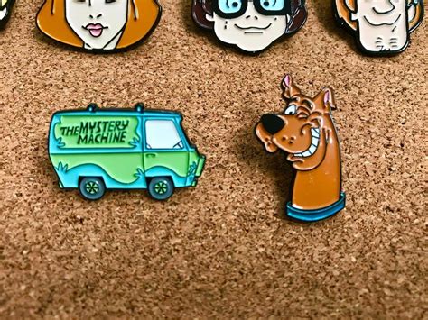 Set Of 7 Scooby Doo Enamel Pins Fred Daphne Velma Shaggy Etsy