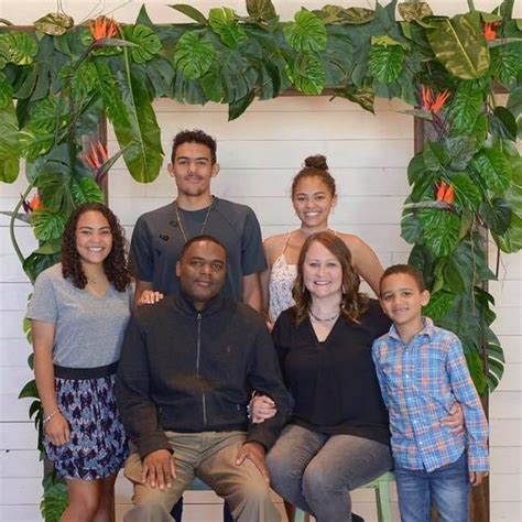 He is the son of rayford and candice young. Candice Young Sooners Star Trae Young's Mother - Fabwags.com
